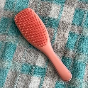 NWOT Tangle Teezer Ultimate Detangler Hair Brush